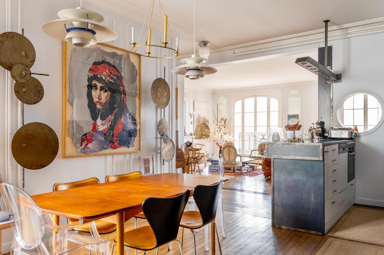 Veeve - Impressions Of The Eiffel Tower Apartment Paris